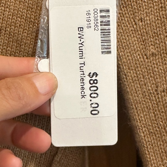 Brochu Walker BW-Yumi camel cashmere turtleneck - Picture 4 of 7